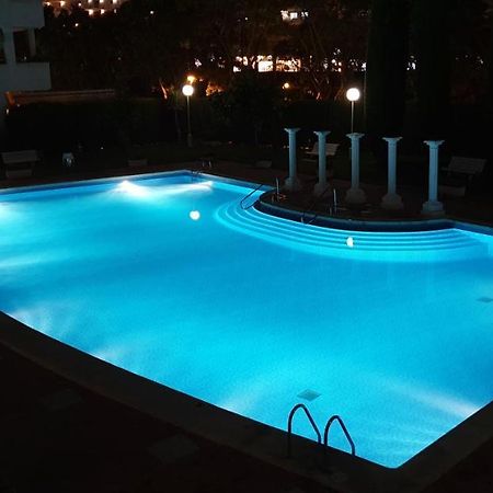 Marathon Center Salou Near Port Aventura Apartamento Exterior foto