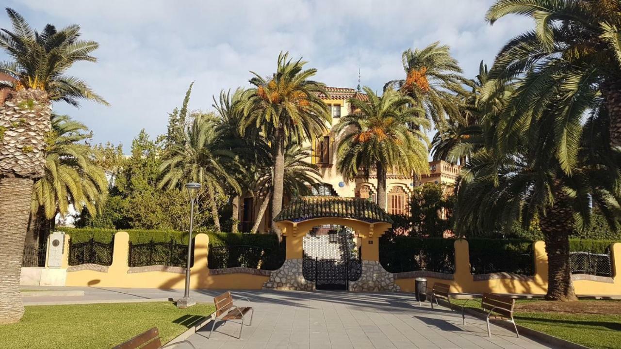 Marathon Center Salou Near Port Aventura Apartamento Exterior foto